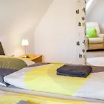 Days Apartment *